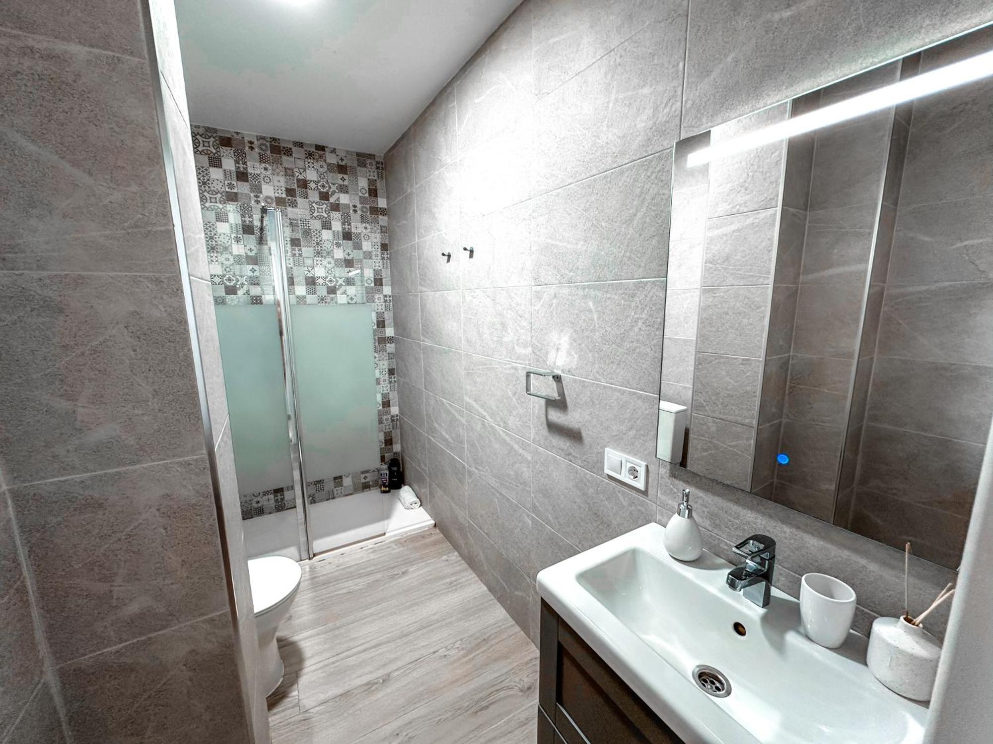 A&M Apartamento En Nervion Seville Ngoại thất bức ảnh